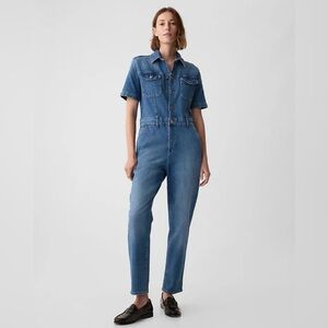 GAP Women's Classic Blue Denim Jumpsuit Size 0- NWOT